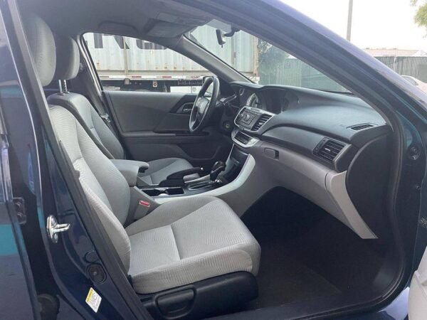 2013 Honda Accord - Image 6